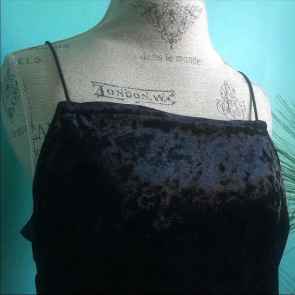 Wild Fable XXL Black Crop Top Plus Velvetish Spaghetti Strap Shirt Tank - Picture 4 of 9